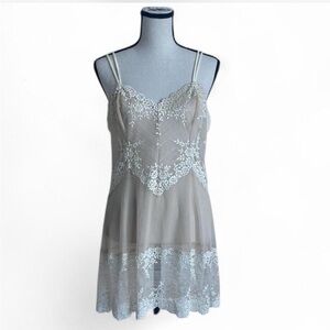 Wacoal Elegant Lace Trim Chemise